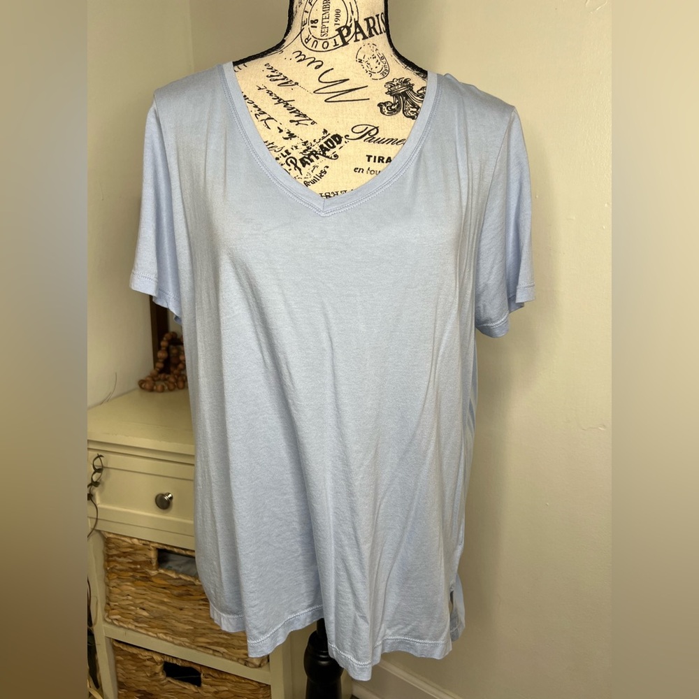 Member’s Mark V-neck T-shirt